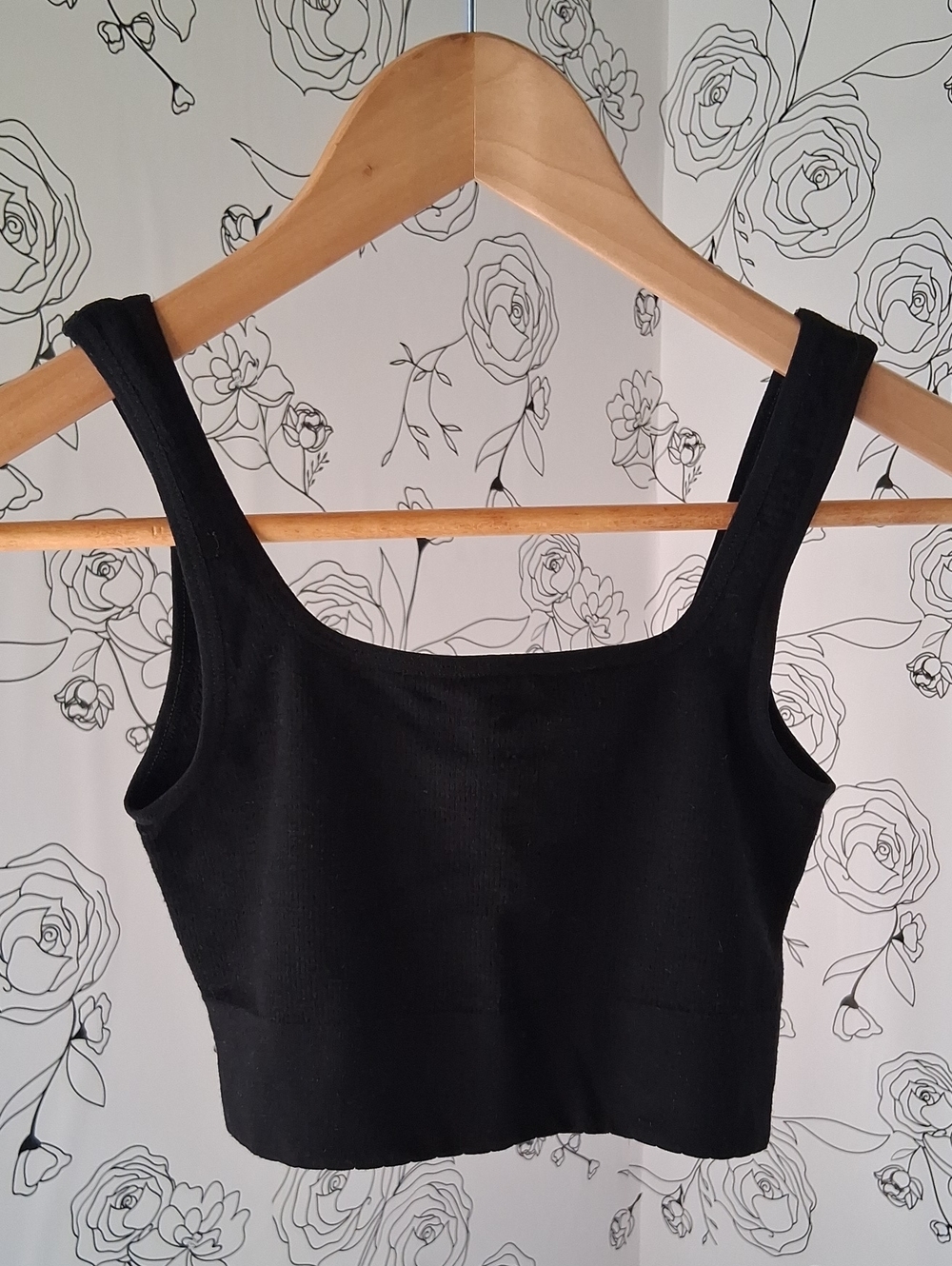 Anthropologie Black Ribbed Crop Sports Bra XXS